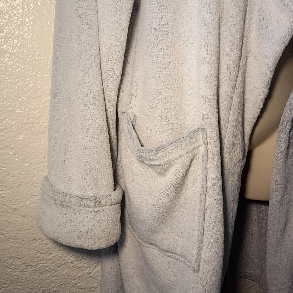 Allonge Grey Plush Robe - Picture 4 of 5